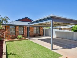 33A Harvey St, South Kalgoorlie WA 6430, Australia