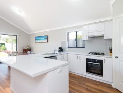 33A Harvey St, South Kalgoorlie WA 6430, Australia