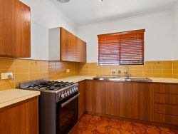 Unit 9/32A McMahon Rd, Morphett Vale SA 5162, Australia