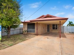 20A Wychitella Pl, South Kalgoorlie WA 6430, Australia