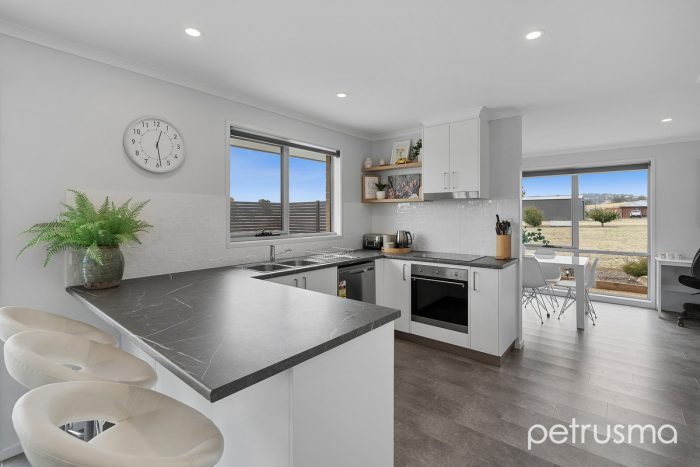 21 Abruzzi Cct, Orielton TAS 7172, Australia