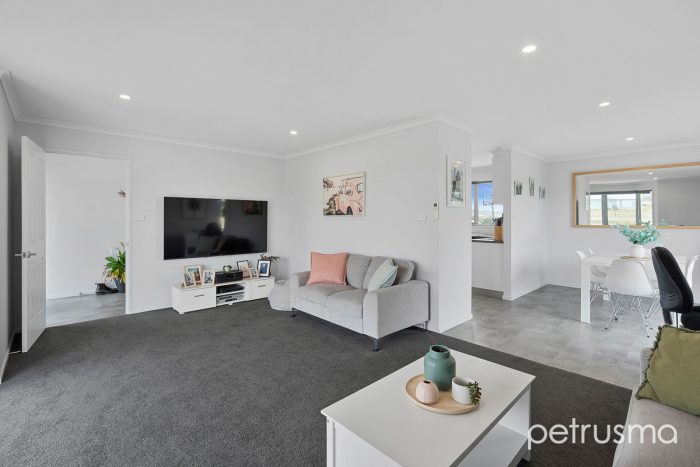 21 Abruzzi Cct, Orielton TAS 7172, Australia