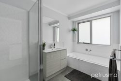 21 Abruzzi Cct, Orielton TAS 7172, Australia