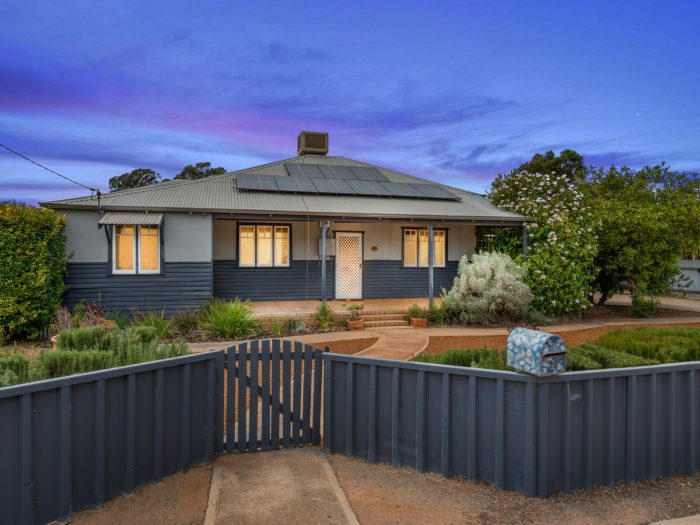 29 Ardagh Ave, Kalgoorlie WA 6430, Australia