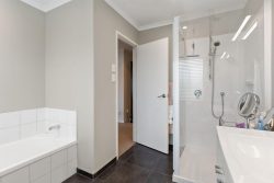 40 Armstrong Avenue, Carterton, Wellington, 5713, New Zealand