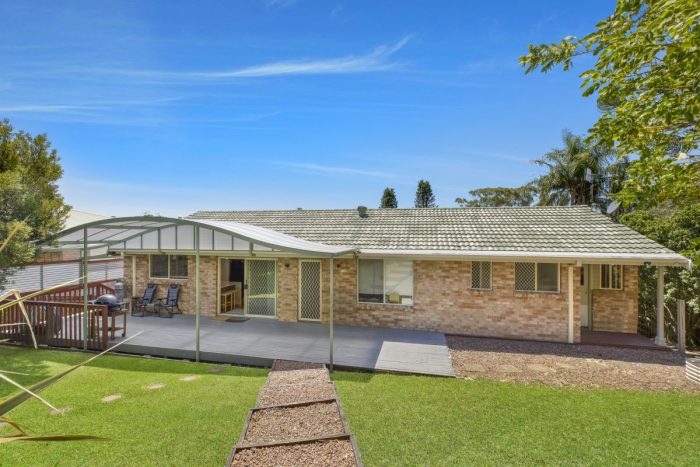 9 Cheswick St, Avoca Beach NSW 2251, Australia
