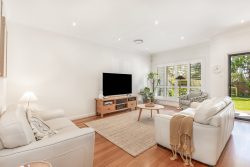 106B Wyralla Rd, Miranda NSW 2228, Australia