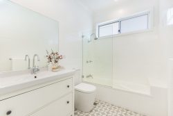 4 Burrawalla Rd, Caringbah NSW 2229, Australia