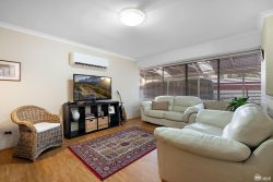 86 Challis Rd, Seville Grove WA 6112, Australia