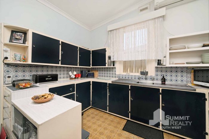 47 Charles St, Bunbury WA 6230, Australia