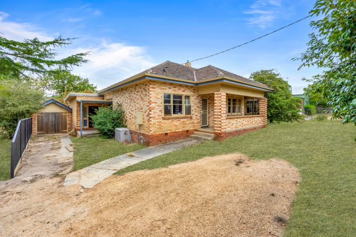 6 Dawson St, Ararat VIC 3377, Australia
