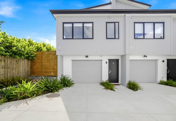 33E Garadice Road, Rothesay Bay, North Shore City, Auckland, 0630, New Zealand