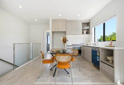 33E Garadice Road, Rothesay Bay, North Shore City, Auckland, 0630, New Zealand