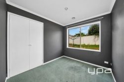 1 Erindale Pl, Craigieburn VIC 3064, Australia