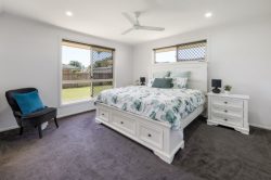 3 Katie Ct, Ooralea QLD 4740, Australia