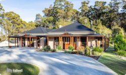 72 Gumbowie Dr, Port Sorell TAS 7307, Australia