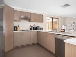 Unit 6/396 Hay St, Somerville WA 6430, Australia
