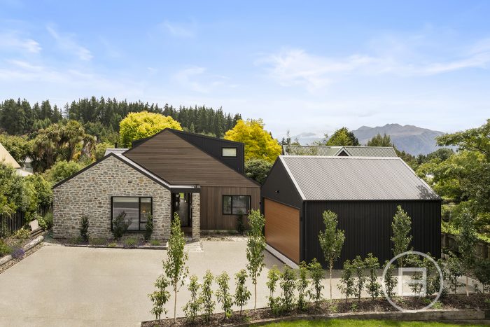 6 Heuchan Lane, Wanaka, Otago, 9305, New Zealand