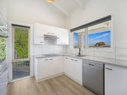 203 Raglan Parade, Warrnambool VIC 3280, Australia