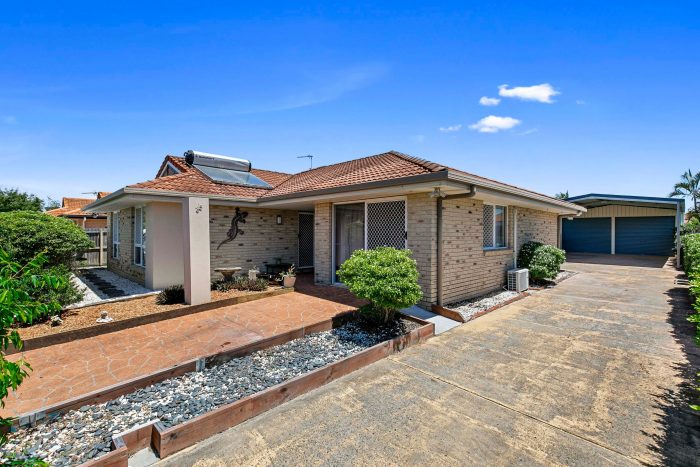 122 Ibis Blvd, Eli Waters QLD 4655, Australia