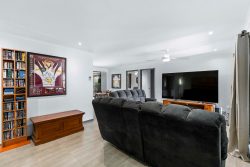 122 Ibis Blvd, Eli Waters QLD 4655, Australia