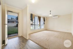 27 Janelle St, South Tamworth NSW 2340, Australia