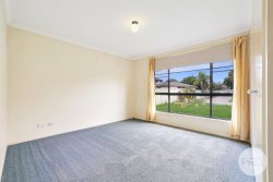 27 Janelle St, South Tamworth NSW 2340, Australia