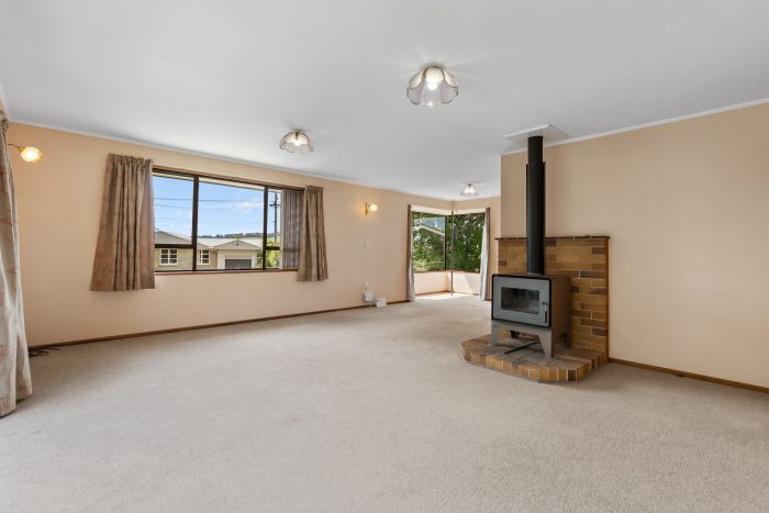 9 Mount Street, Waikouaiti, Dunedin, Otago, 9510, New Zealand