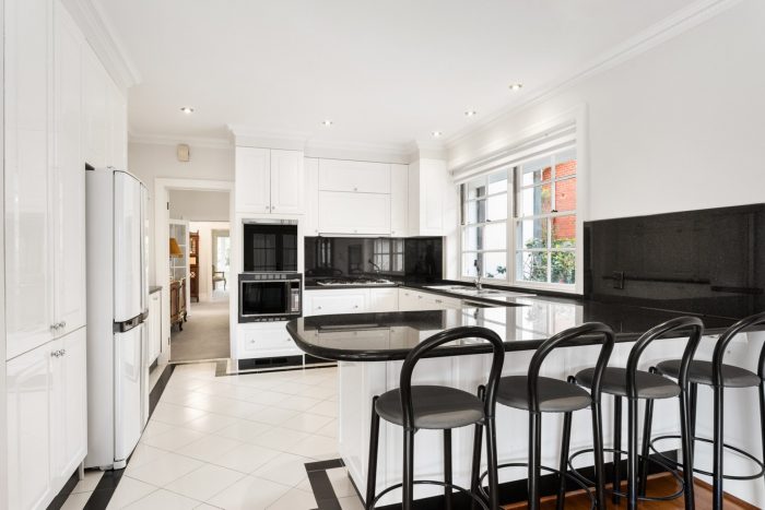 29 Normandy Rd, Elwood VIC 3184, Australia