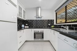 7 Packham Pl, Charnwood ACT 2615, Australia