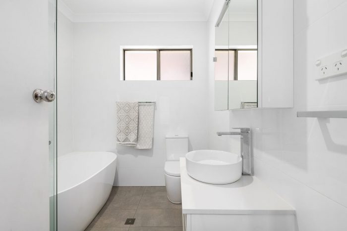 74 Stoddart St, Roselands NSW 2196, Australia