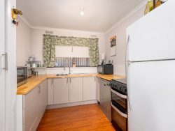 8 Ross St, Mooroopna VIC 3629, Australia