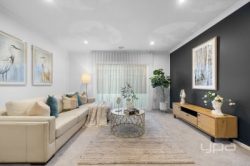 376 Saltwater Promenade, Point Cook VIC 3030, Australia