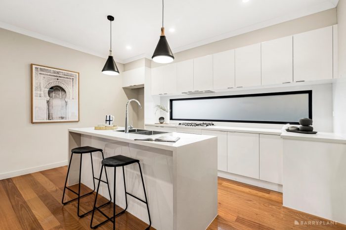 Unit 1/68 Saxonwood Dr, Doncaster East VIC 3109, Australia