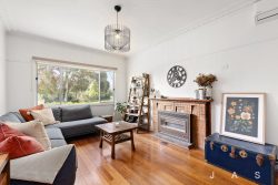 17 The Blvd, Yarraville VIC 3013, Australia