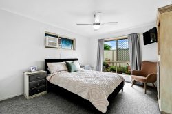 74 Tooth St, Pialba QLD 4655, Australia