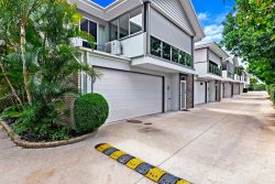 Unit 7/201 Torquay Terrace, Torquay QLD 4655, Australia
