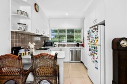 Unit 7/201 Torquay Terrace, Torquay QLD 4655, Australia