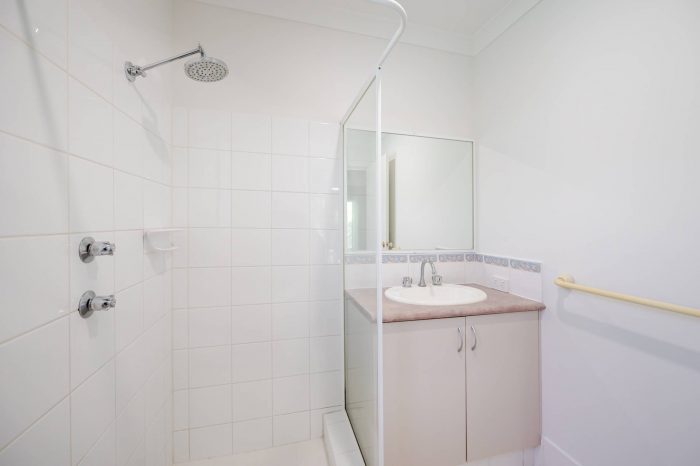 6 Regency Ramble, Wattle Grove WA 6107, Australia