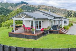 245 Wallace Road, Levin, Horowhenua, Manawatu / Whanganui, 5571, New Zealand