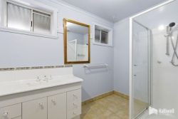 9 Winspear Pl, East Devonport TAS 7310, Australia