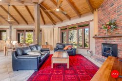 178-190 Binks Rd, Strathfieldsaye VIC 3551, Australia