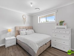 40 Cadogan Cres, Woongarrah NSW 2259, Australia