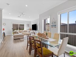 40 Cadogan Cres, Woongarrah NSW 2259, Australia