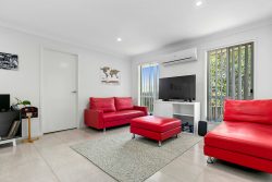 19 Cato Ct, Torquay QLD 4655, Australia