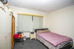 5 Beagle Pl, Belmont WA 6104, Australia