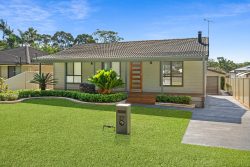 27 Christiansen Ave, Old Erowal Bay NSW 2540, Australia