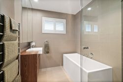 27 Christiansen Ave, Old Erowal Bay NSW 2540, Australia