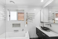 17 Compton St, Dapto NSW 2530, Australia