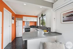 Unit 2/8 Daylesford Rd, Glenorchy TAS 7010, Australia